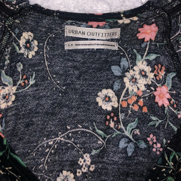 Urban outfitters crop top - Picture 2 of 4